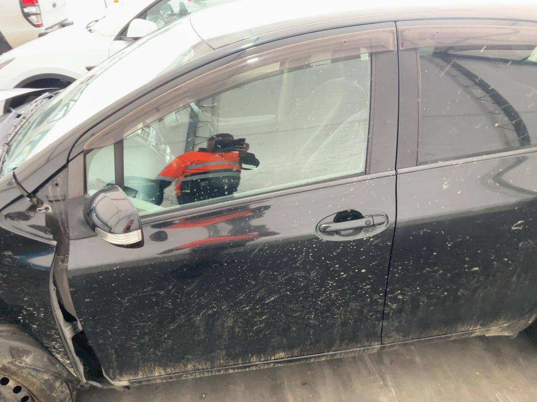 Photo '9' of Toyota Vitz