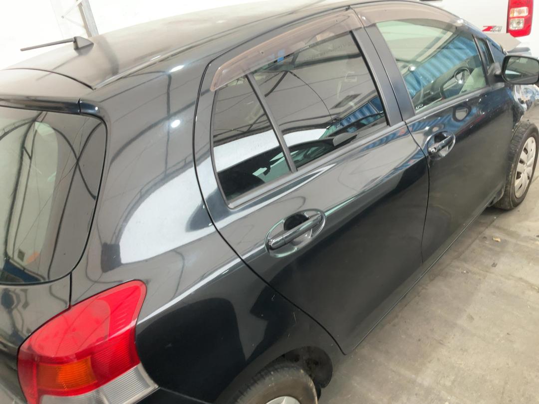 Photo '16' of Toyota Vitz