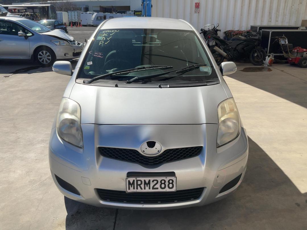 Photo '3' of Toyota Vitz