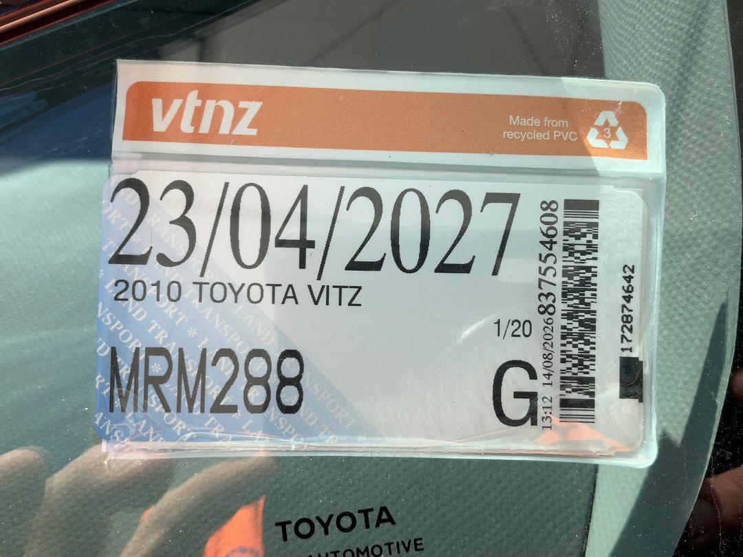 Photo '30' of Toyota Vitz