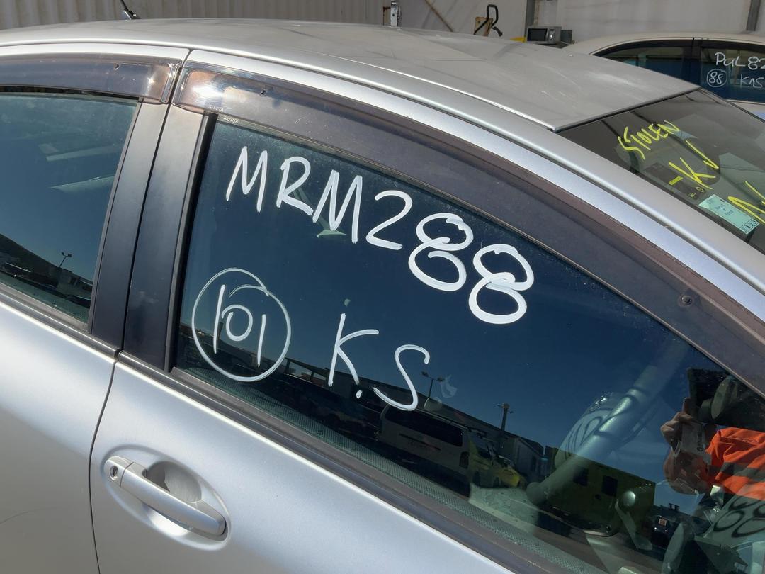 Photo '32' of Toyota Vitz