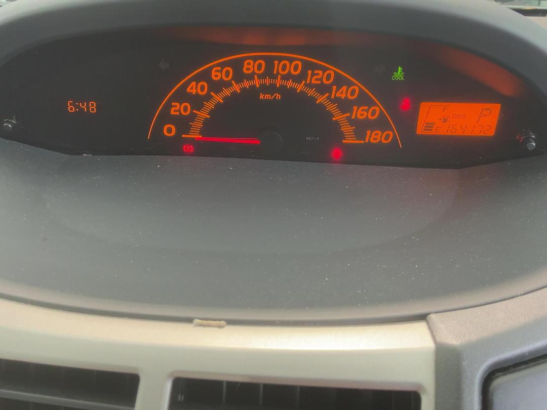 Photo '13' of Toyota Vitz Photo '13' of Toyota Vitz