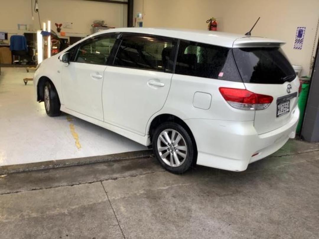 Photo '3' of Toyota Wish