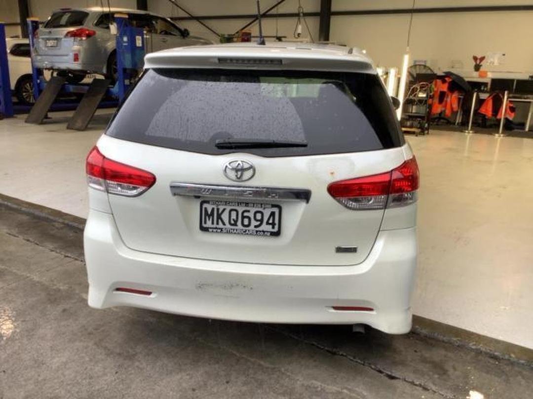 Photo '5' of Toyota Wish