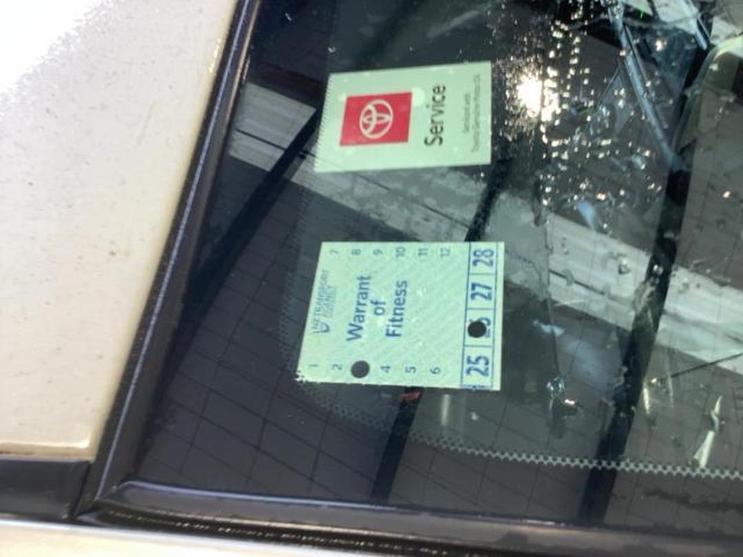 Photo '10' of Toyota Wish