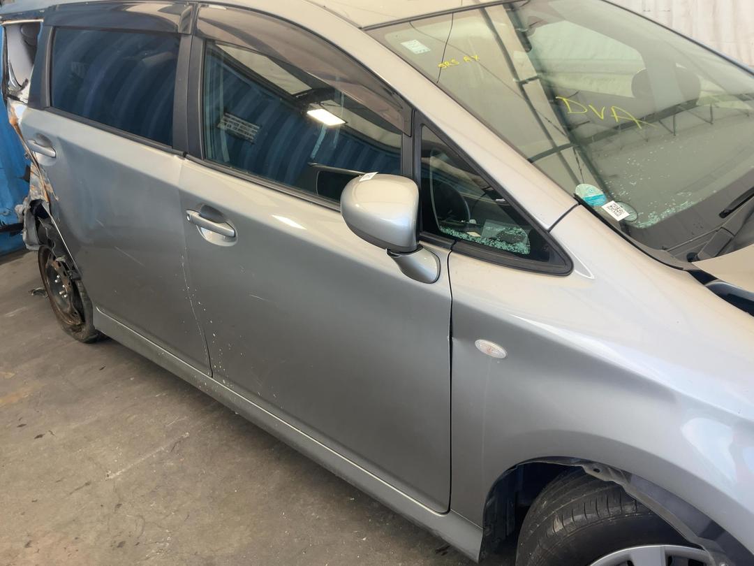 Photo '3' of Toyota Wish Photo '3' of Toyota Wish