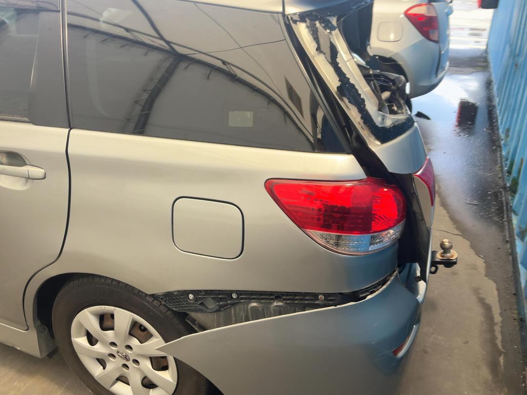 Photo '11' of Toyota Wish Photo '11' of Toyota Wish