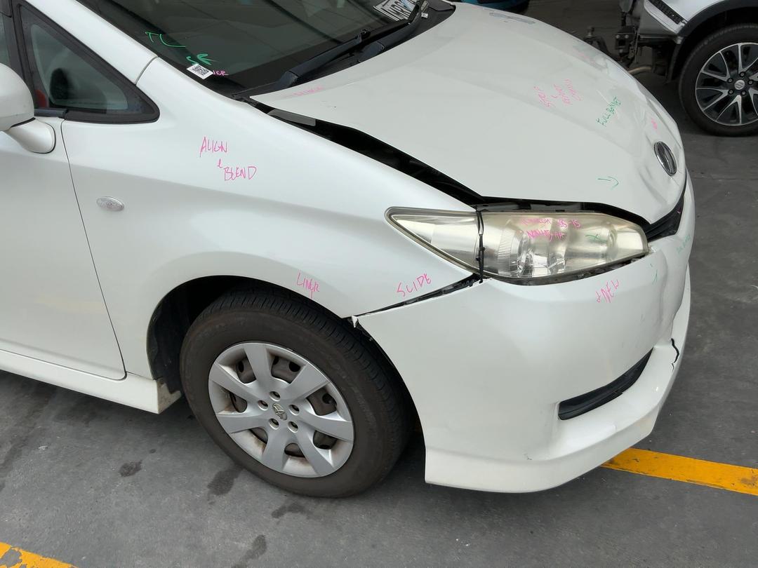 Photo '3' of Toyota Wish Photo '3' of Toyota Wish