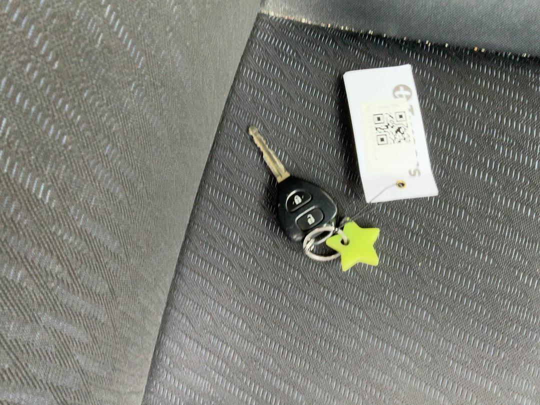 Photo '19' of Toyota Wish Photo '19' of Toyota Wish