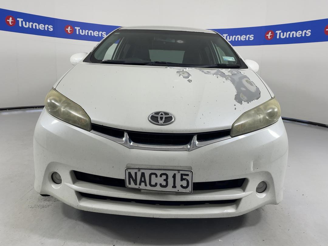Photo '2' of Toyota Wish