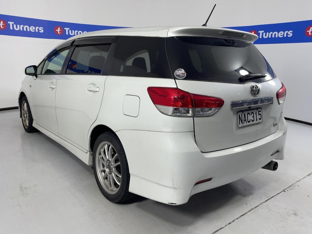 Photo '5' of Toyota Wish