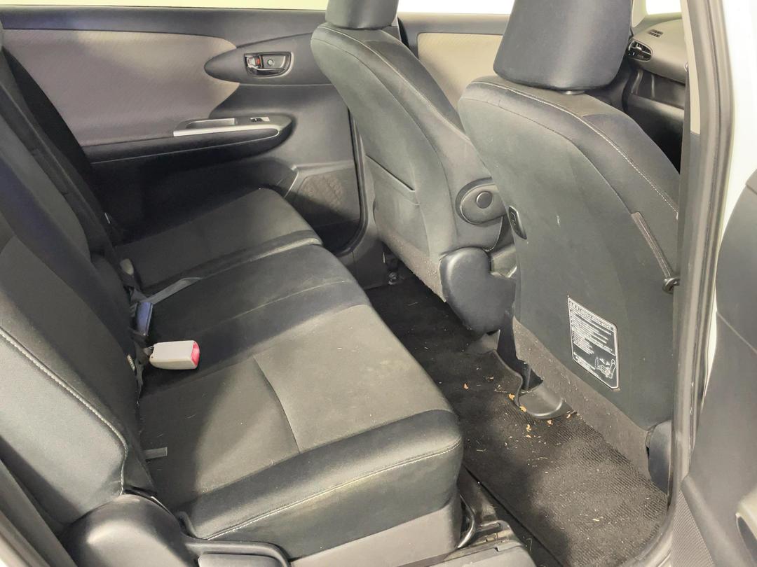 Photo '20' of Toyota Wish
