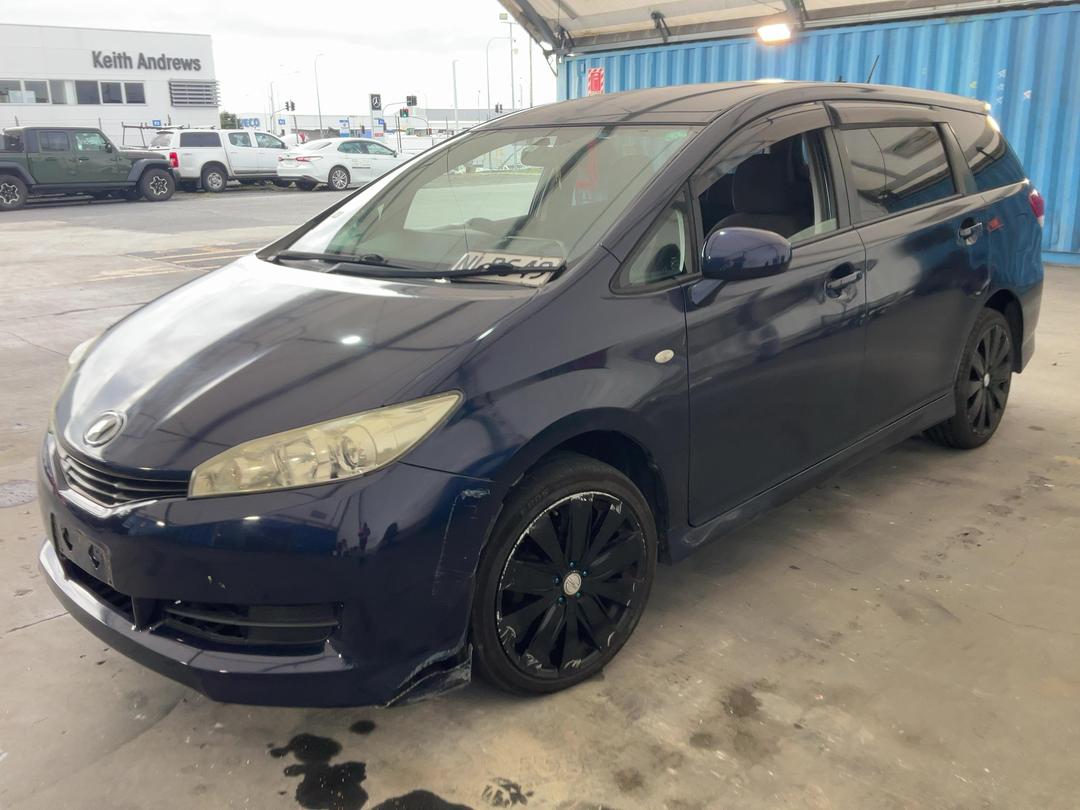 Photo '3' of Toyota Wish Photo '3' of Toyota Wish