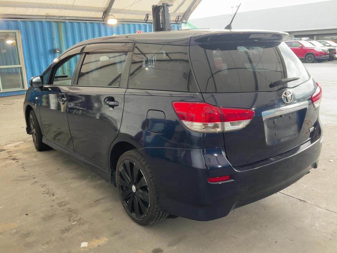 Photo '4' of Toyota Wish Photo '4' of Toyota Wish