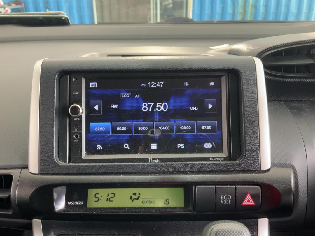 Photo '10' of Toyota Wish Photo '10' of Toyota Wish