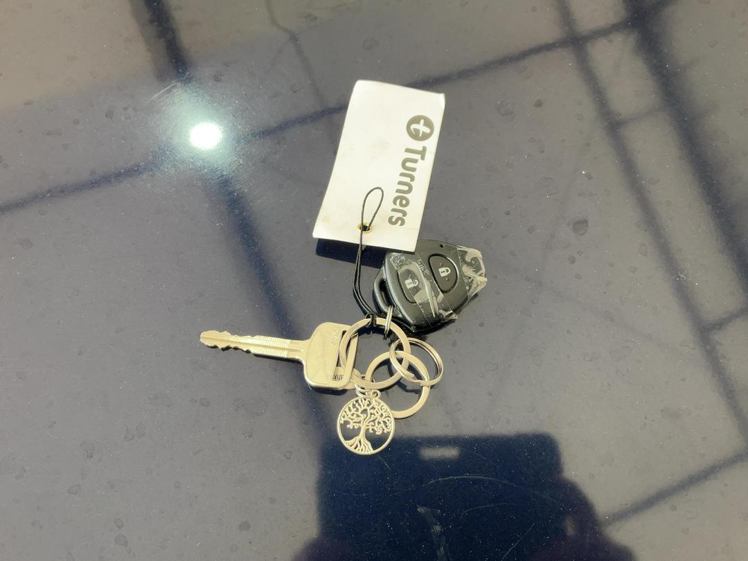 Photo '15' of Toyota Wish Photo '15' of Toyota Wish