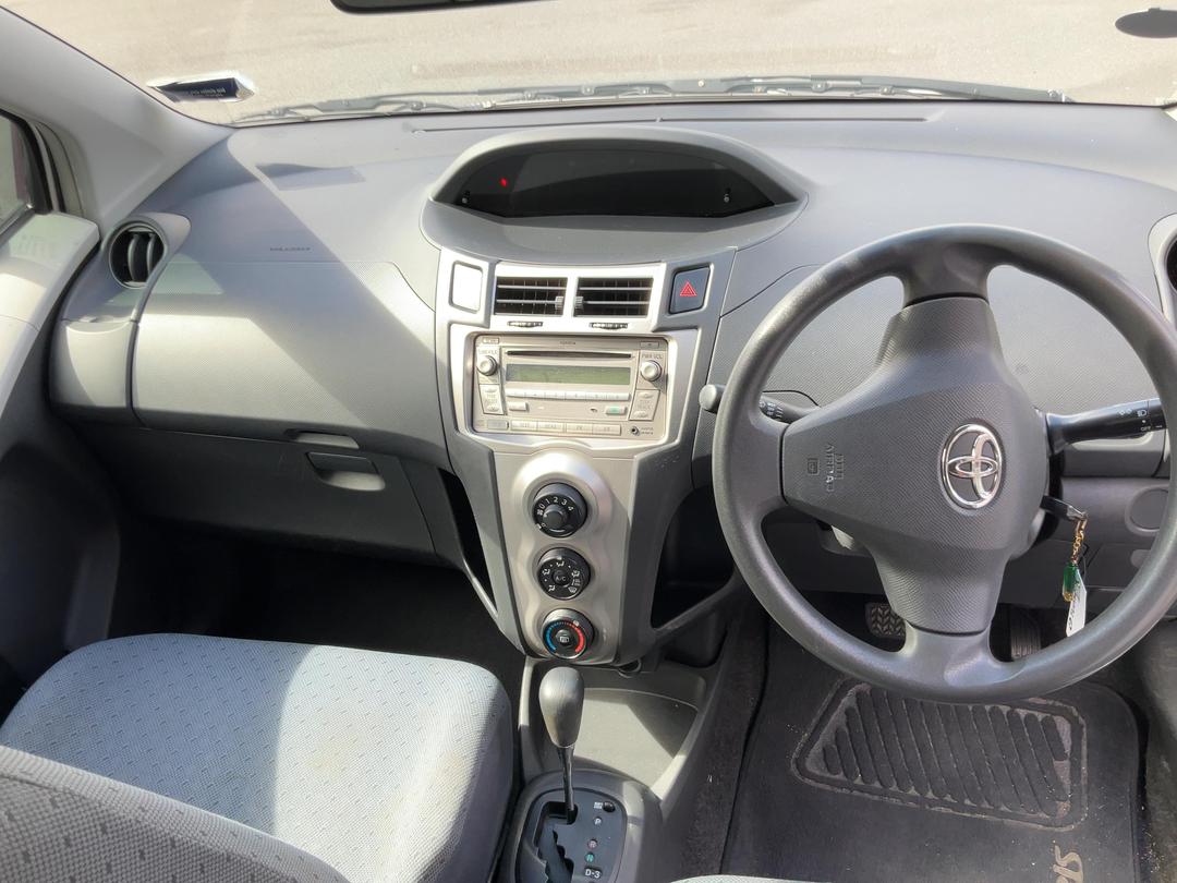 Photo '17' of Toyota Yaris T130 Photo '17' of Toyota Yaris T130