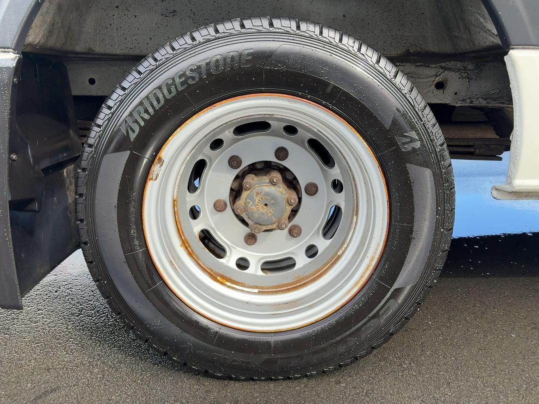 Photo '10' of Volkswagen Crafter 50 MWB 100 6M Photo '10' of Volkswagen Crafter 50 MWB 100 6M