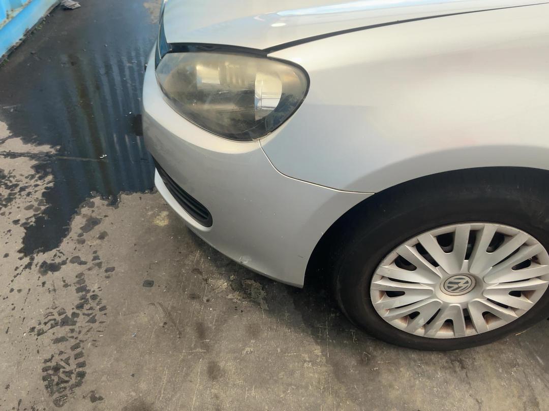 Photo '8' of Volkswagen Golf TSI Photo '8' of Volkswagen Golf TSI
