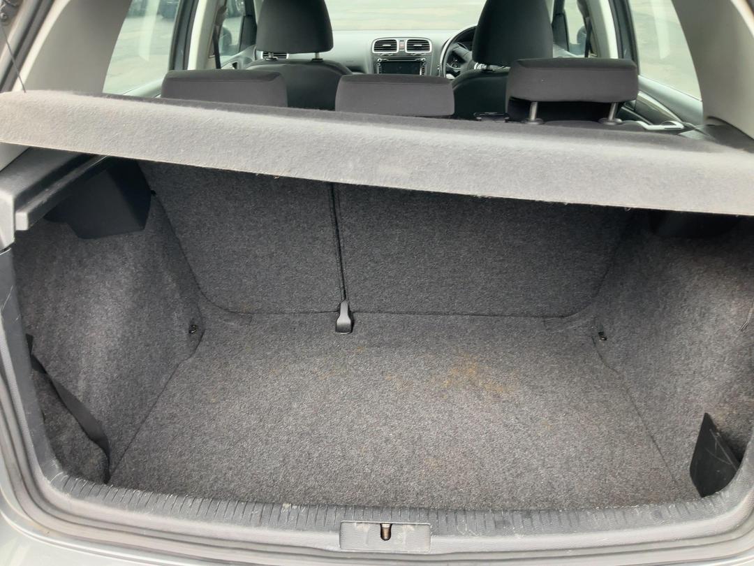 Photo '27' of Volkswagen Golf VI 77KW TSI