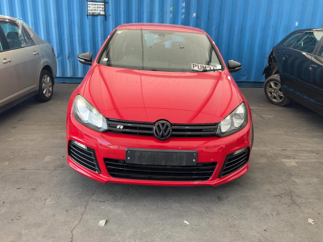 Photo '2' of Volkswagen Golf R 199KW