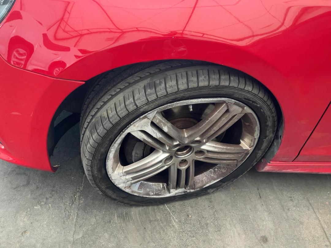 Photo '4' of Volkswagen Golf R 199KW