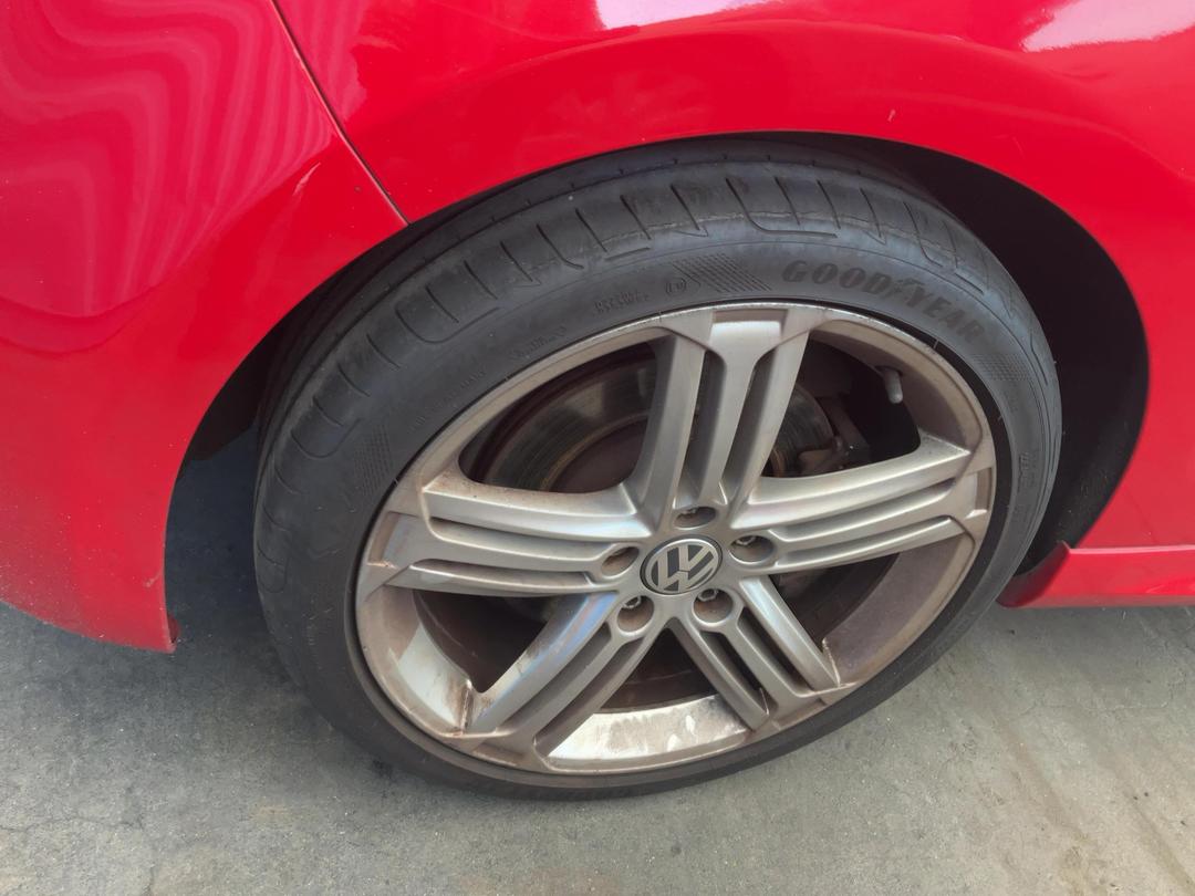 Photo '9' of Volkswagen Golf R 199KW