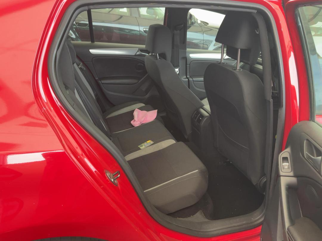 Photo '13' of Volkswagen Golf R 199KW