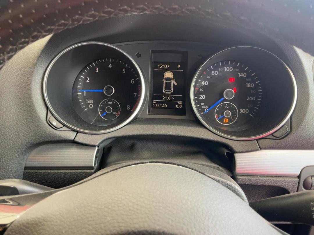 Photo '18' of Volkswagen Golf R 199KW