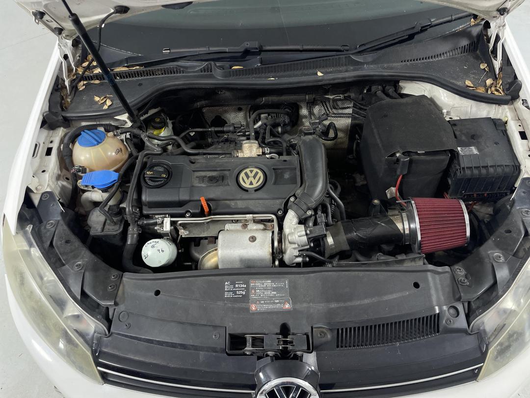 Photo '11' of Volkswagen Golf TSI