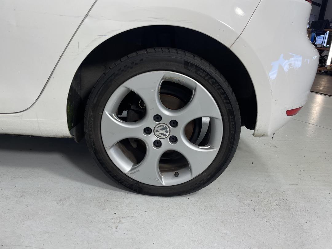 Photo '9' of Volkswagen Golf TSI