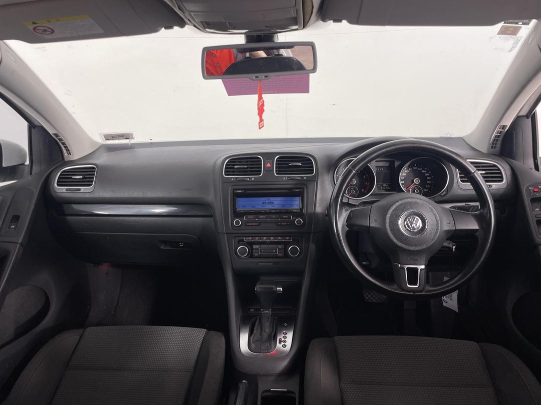 Photo '15' of Volkswagen Golf TSI