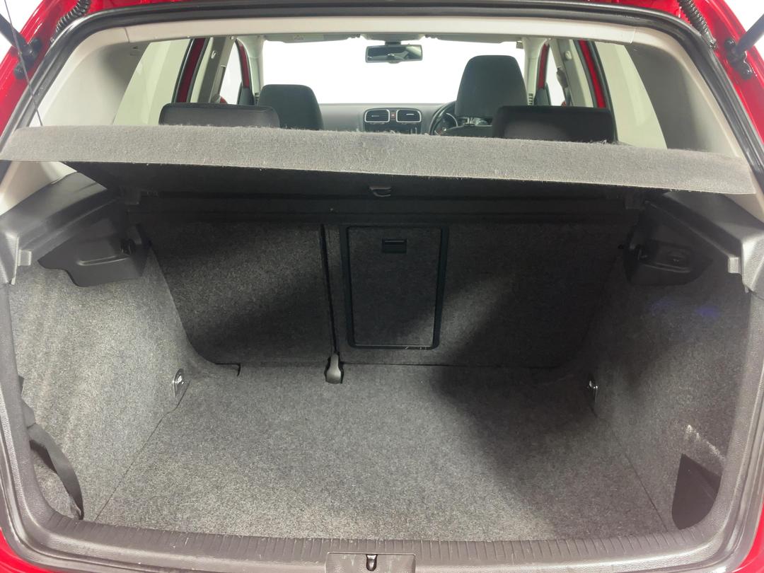 Photo '14' of Volkswagen Golf