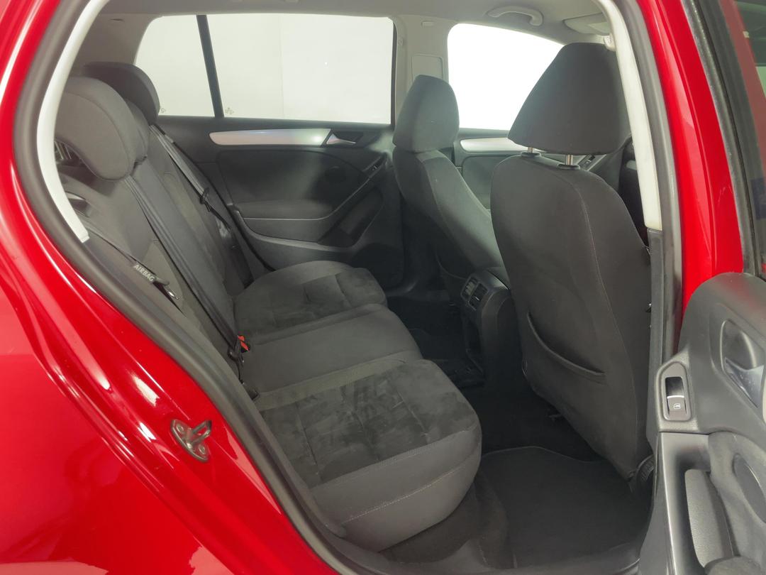 Photo '20' of Volkswagen Golf