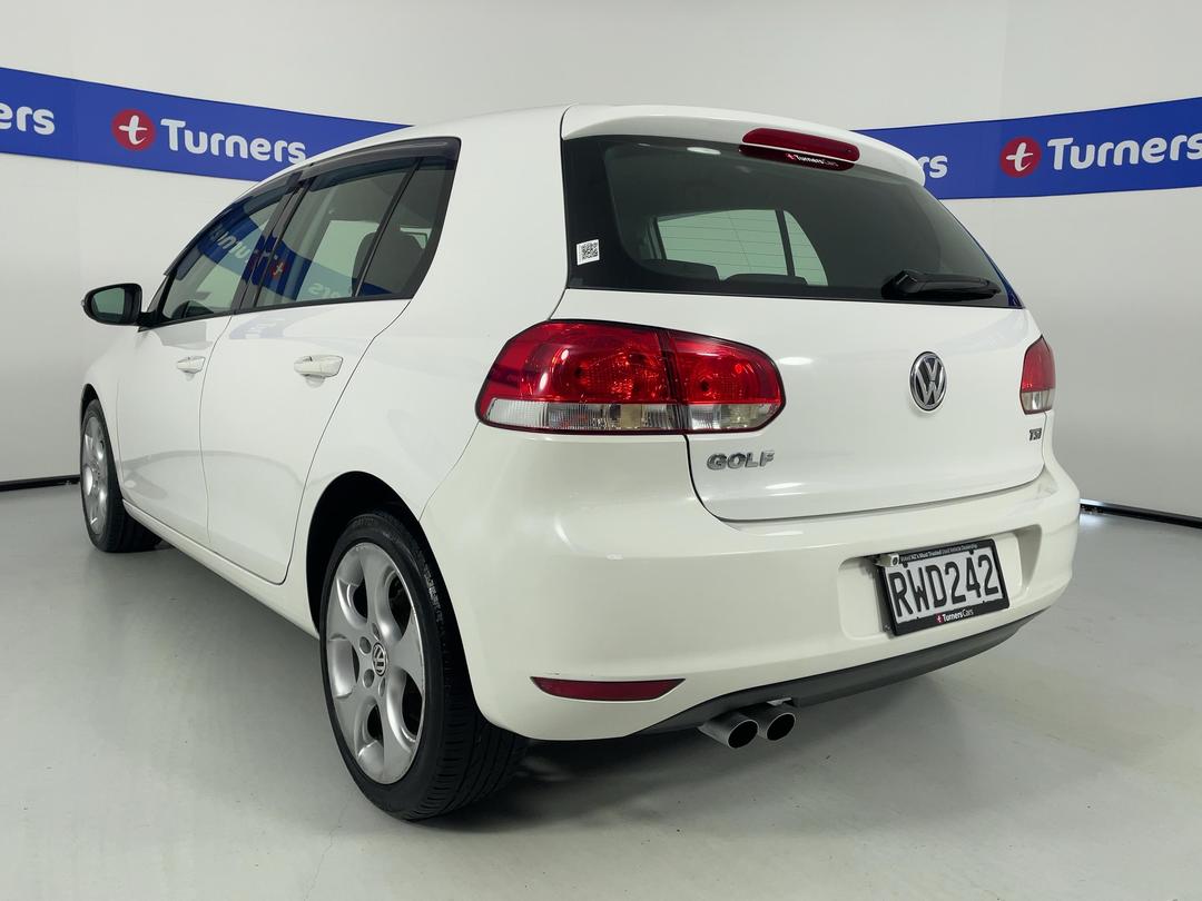Photo '5' of Volkswagen Golf