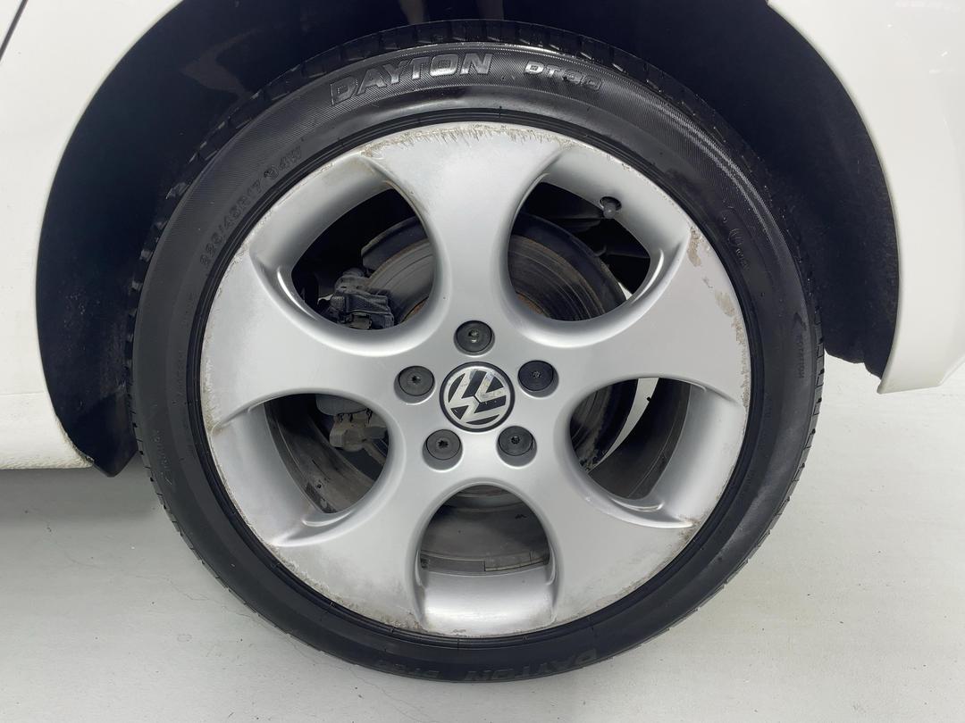 Photo '11' of Volkswagen Golf