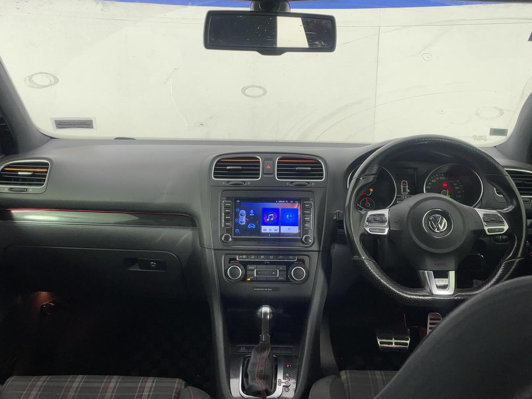 Photo '18' of Volkswagen Golf 2.0 Photo '18' of Volkswagen Golf 2.0