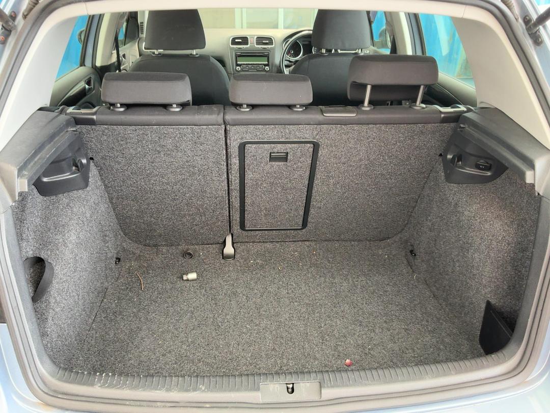 Photo '8' of Volkswagen Golf 1.4 90KW Photo '8' of Volkswagen Golf 1.4 90KW