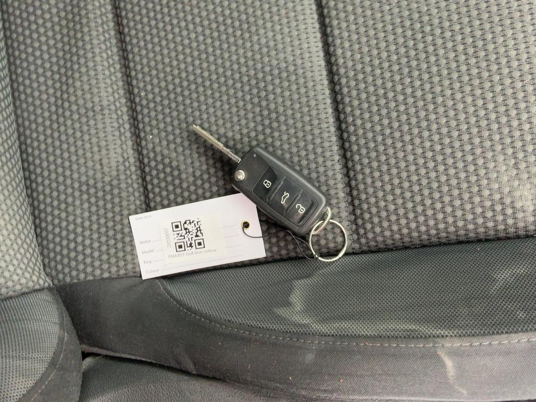 Photo '15' of Volkswagen Golf 1.4 90KW Photo '15' of Volkswagen Golf 1.4 90KW