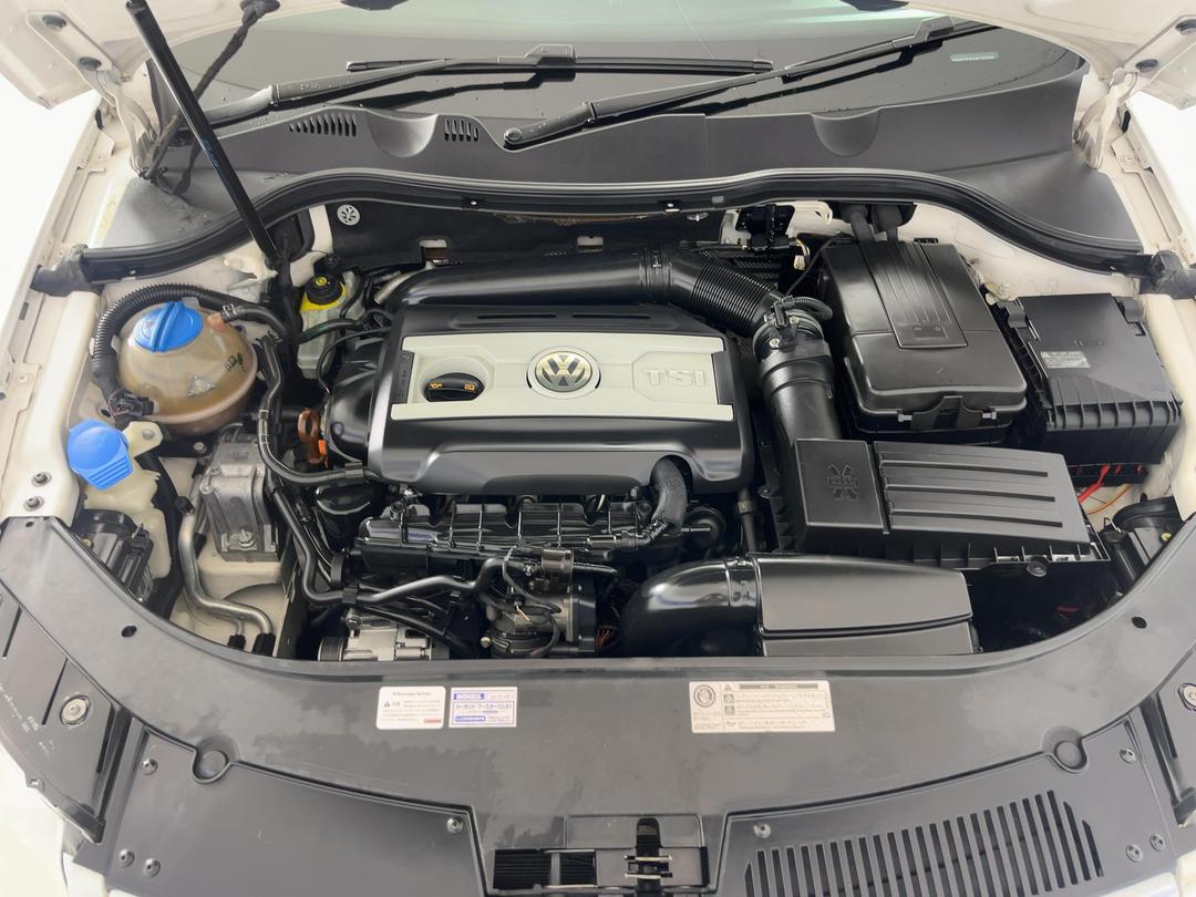 Photo '13' of Volkswagen Passat