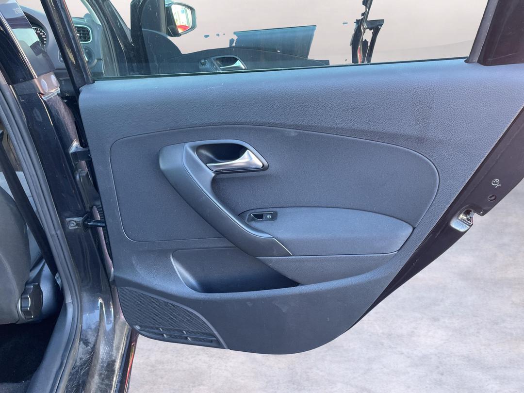 Photo '15' of Volkswagen Polo