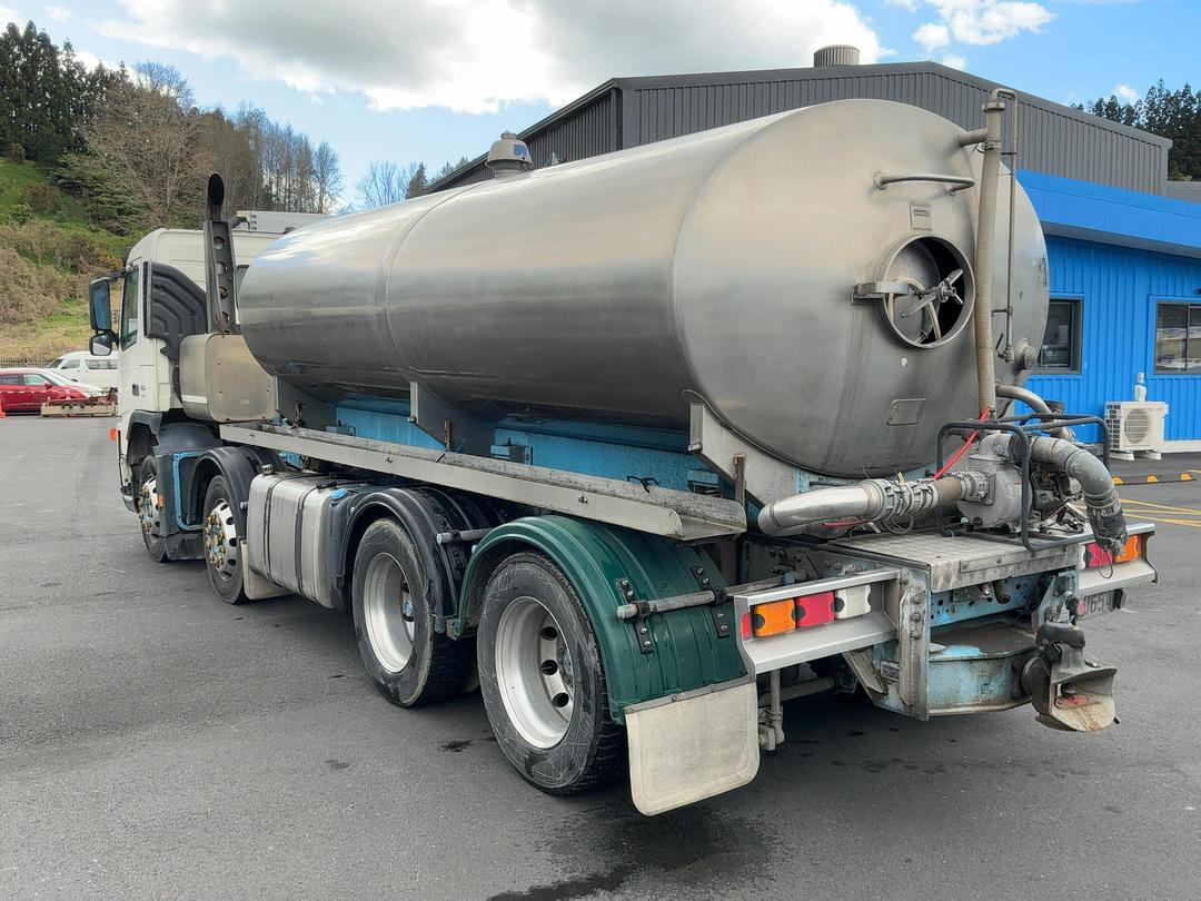 Photo '6' of Volvo FM480 Tanker