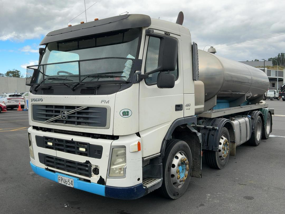 Photo '9' of Volvo FM480 Tanker
