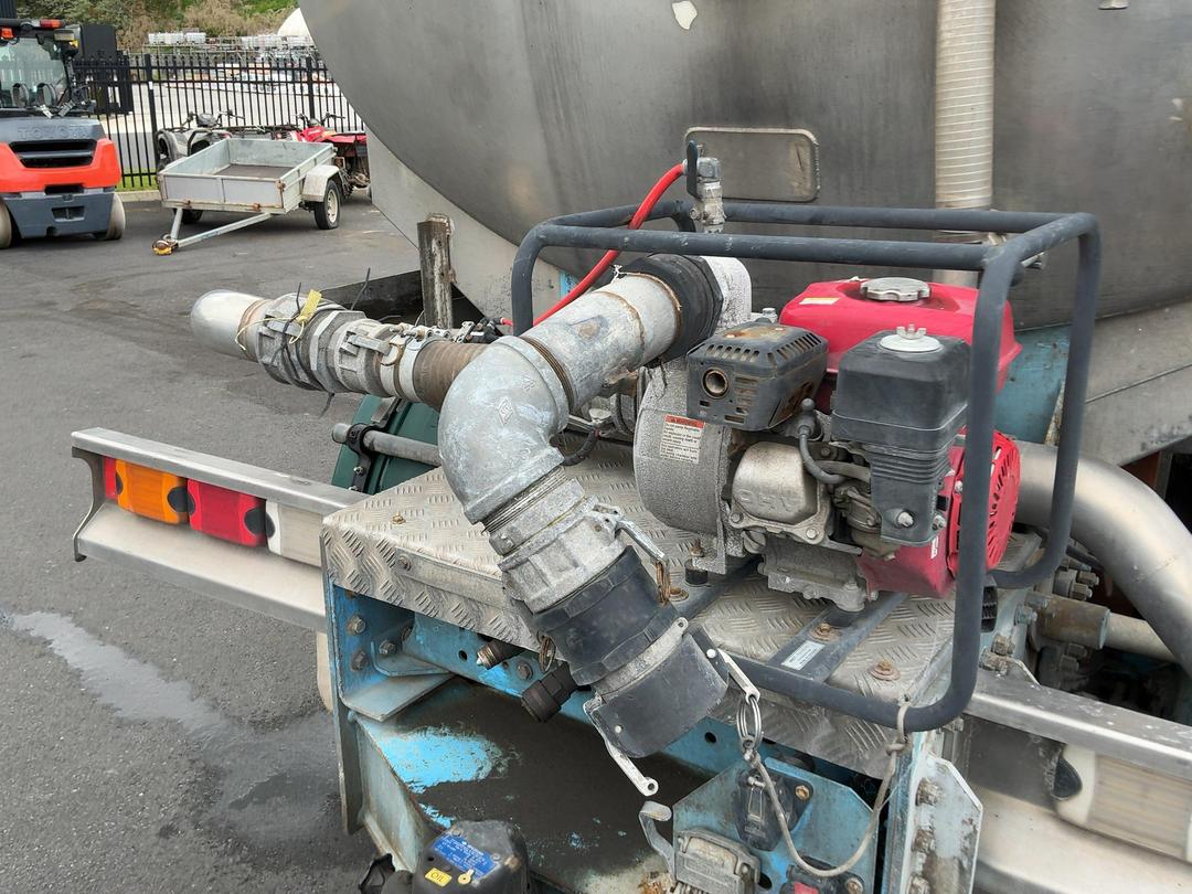 Photo '19' of Volvo FM480 Tanker
