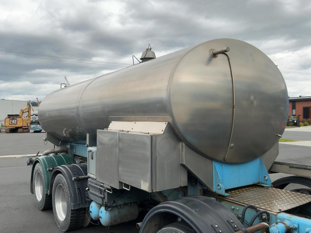 Photo '27' of Volvo FM480 Tanker