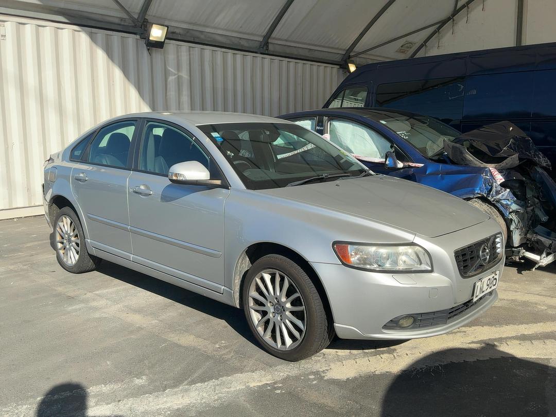 Photo '2' of Volvo S40 V50 Photo '2' of Volvo S40 V50