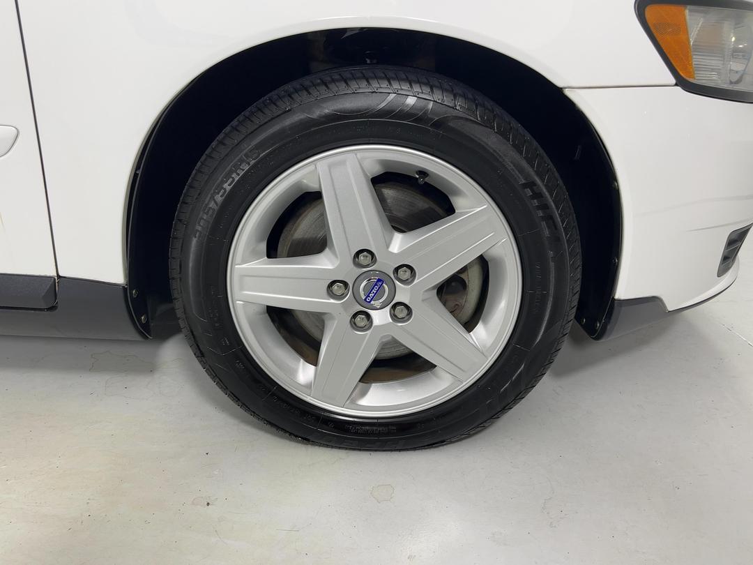 Photo '9' of Volvo V50
