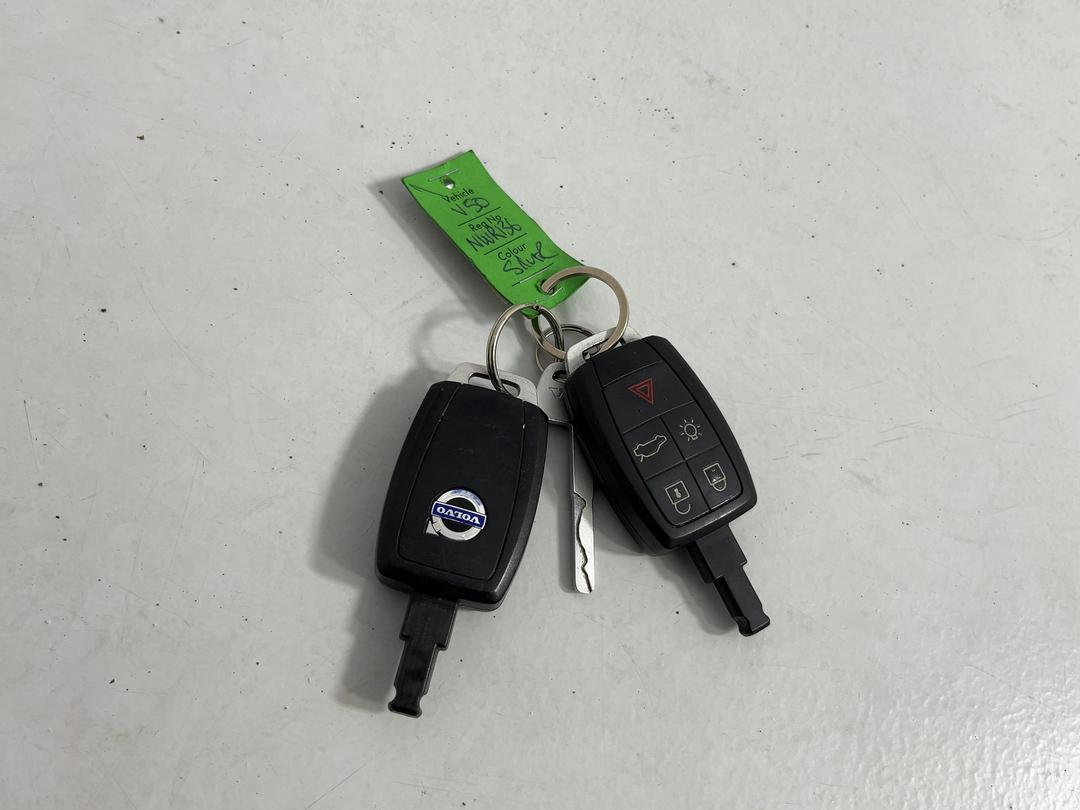 Photo '22' of Volvo V50