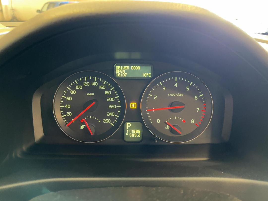 Photo '19' of Volvo V50