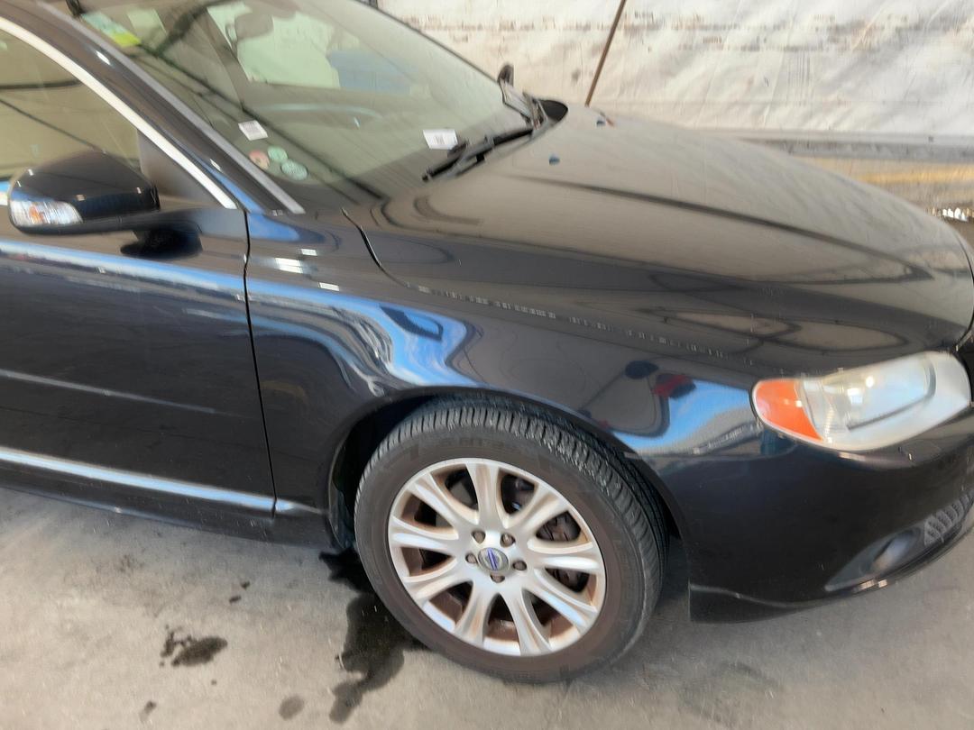 Photo '3' of Volvo V70 Photo '3' of Volvo V70